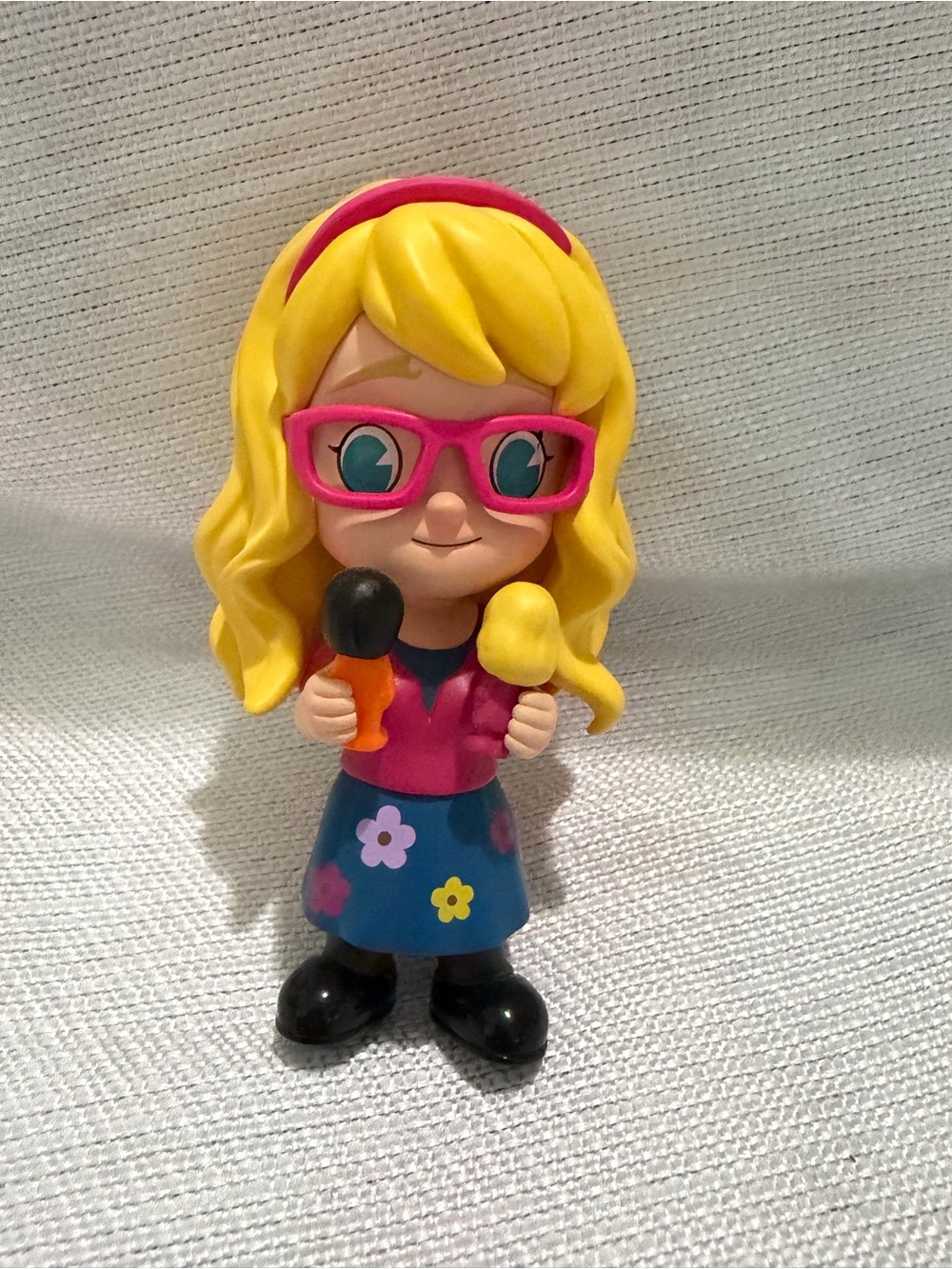 Pop Mart Big Bang Theory Bernadette Howard Mini Figures Collectible